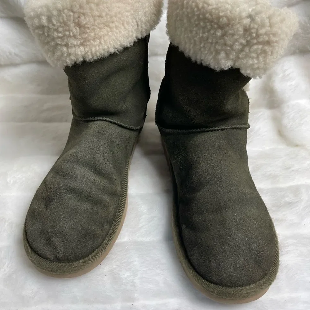 Kookaburra by Ugg suede olive green short boots with shearling and faux …